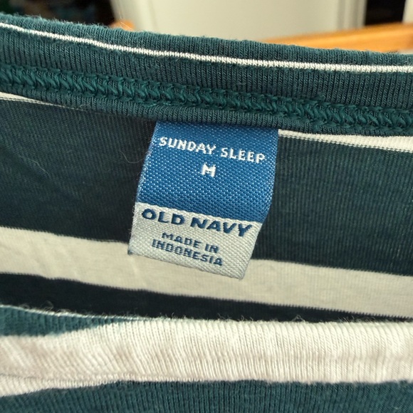 Old Navy Teal and White Striped Short Sleeve Cropped Tee, size medium - Picture 2 of 2